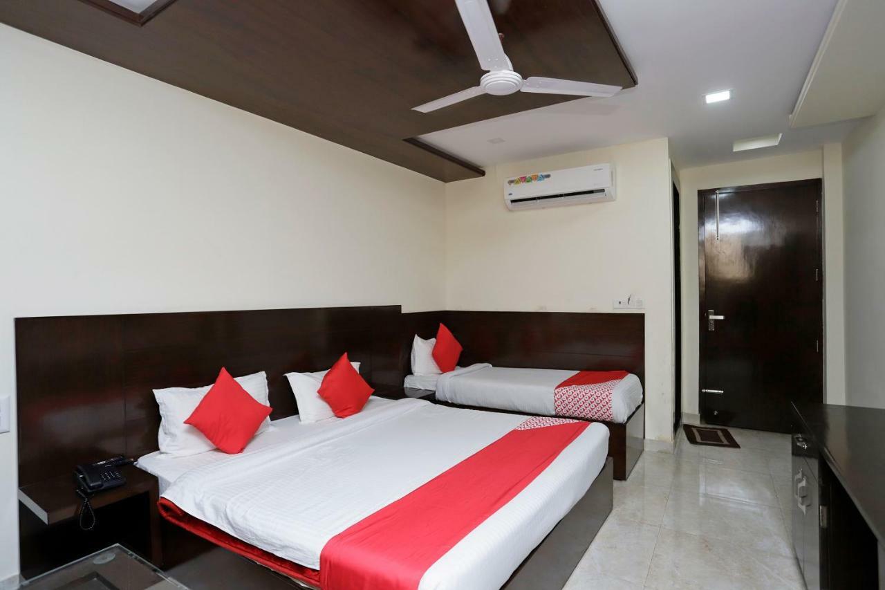 Oyo 39595 Hotel Ray Ban Kankhal 外观 照片