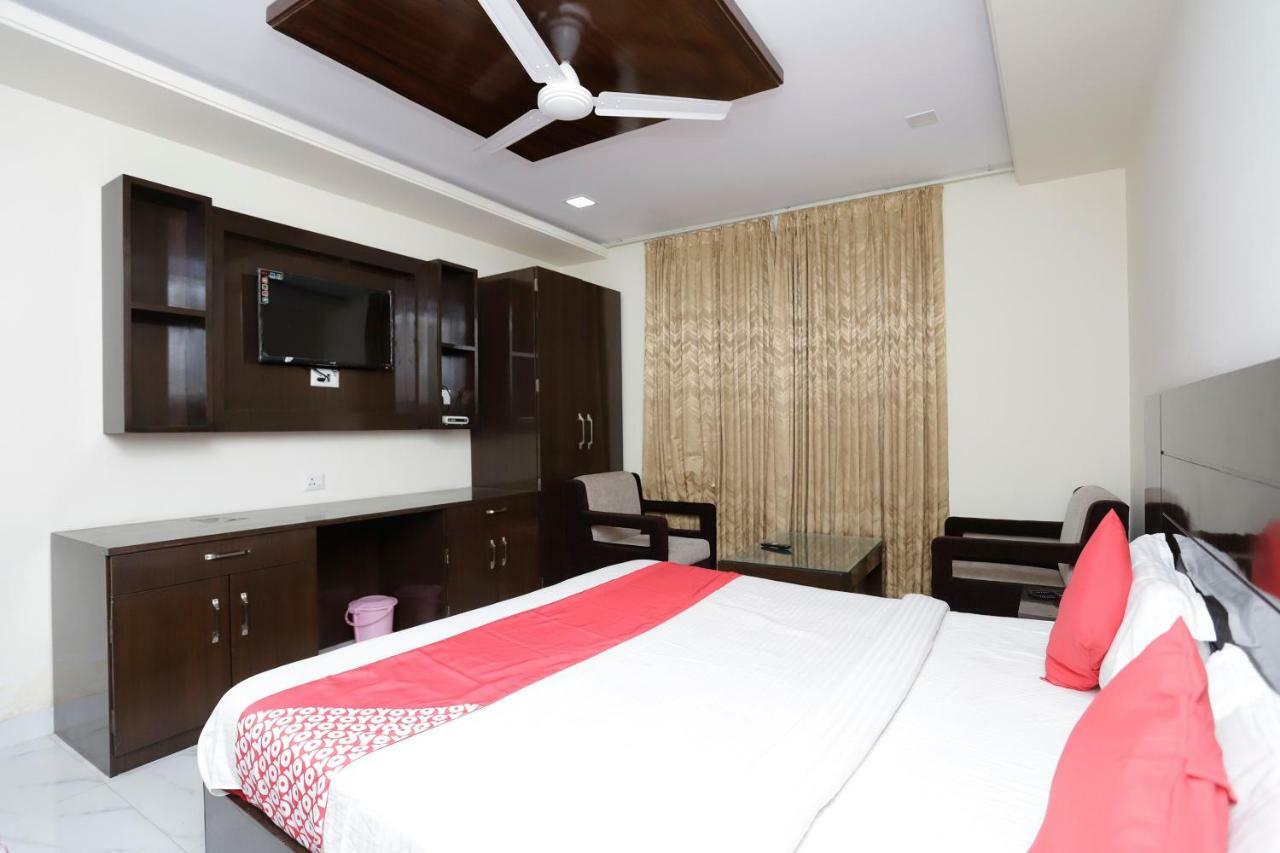 Oyo 39595 Hotel Ray Ban Kankhal 外观 照片
